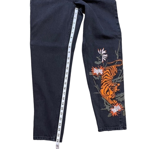 Topshop Moto Mom Tiger Embroidered Black Jeans - Sz 26 - Picture 13 of 13